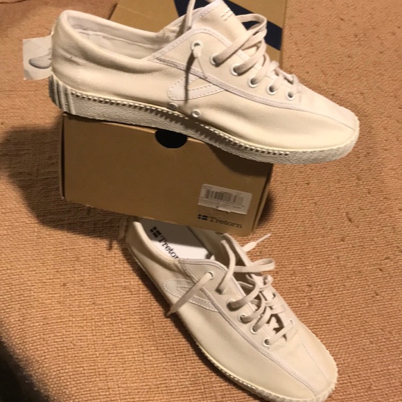 tretorn women's canvas sneakers